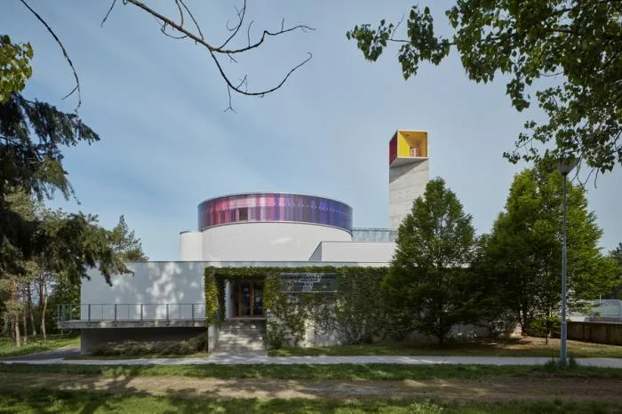 BIM建筑|上帝的触摸，捷克彩虹教堂“Beatified Restituta” / Atelier Stepan