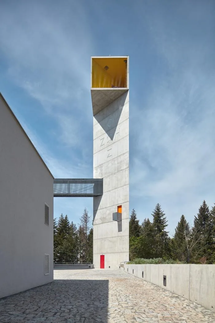BIM建筑|上帝的触摸，捷克彩虹教堂“Beatified Restituta” / Atelier Stepan