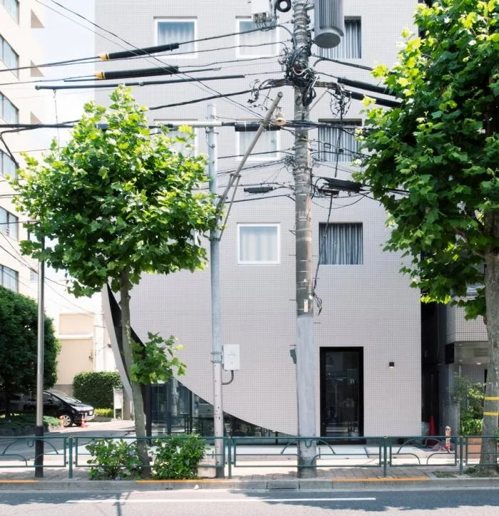 BIM建筑|新宿灯塔宅，消弥公共与私密的界线 / YSLA Architects