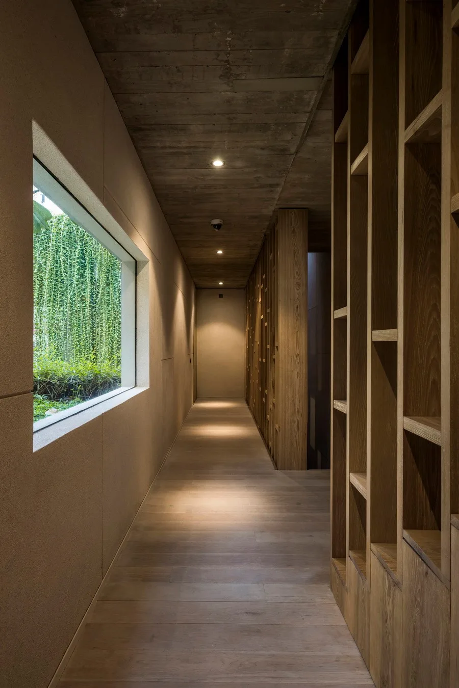 BIM建筑|越南Tan Dinh住宅，简居于“桥上” / MIA Design Studio