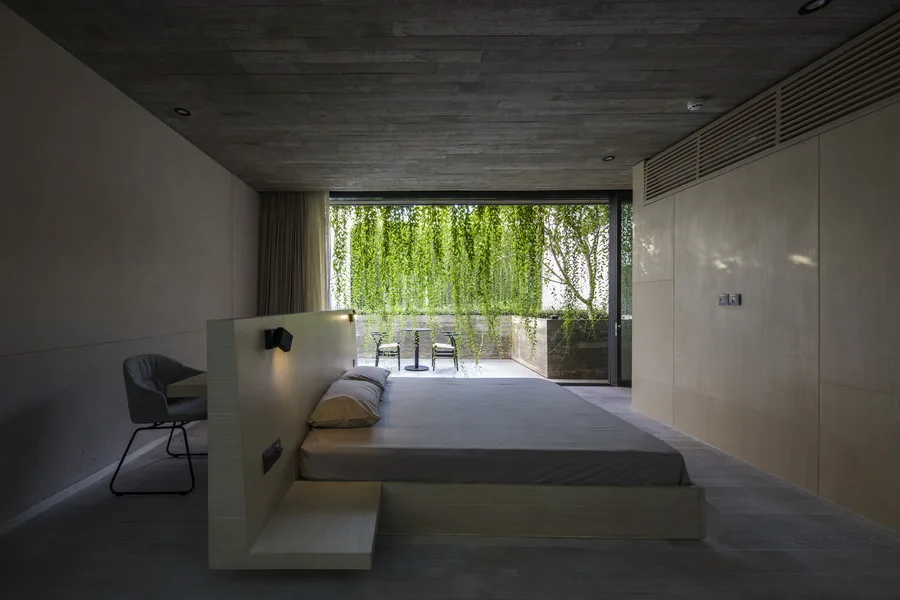 BIM建筑|越南Tan Dinh住宅，简居于“桥上” / MIA Design Studio