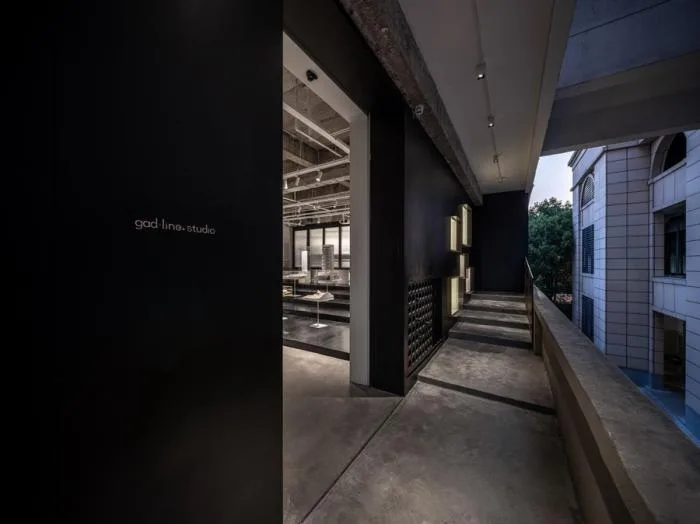 BIM建筑|生长的黑盒子：从封闭校园到开放办公 / gad · line+ studio