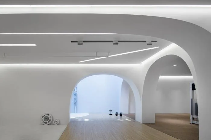 BIM建筑|健身女博主的私人工作室 / 大海小燕设计工作室