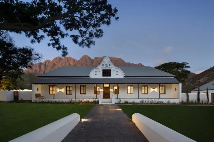 BIM建筑|Bosjes 教堂 / Steyn Studio