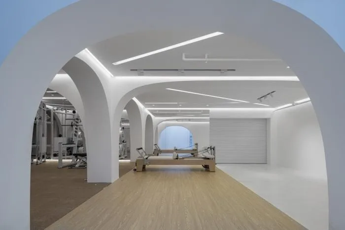 BIM建筑|健身女博主的私人工作室 / 大海小燕设计工作室
