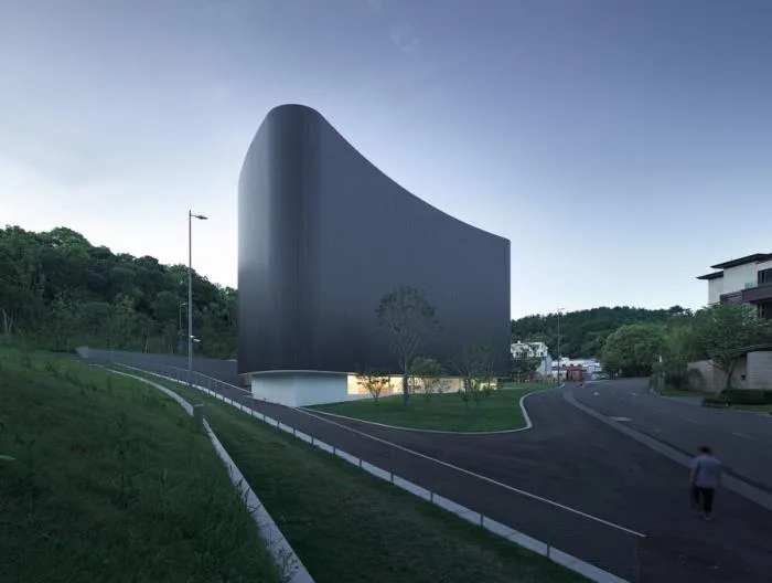 BIM建筑|华茂艺术教育博物馆 / 阿尔瓦罗·西扎 + 卡洛斯·卡斯塔涅拉