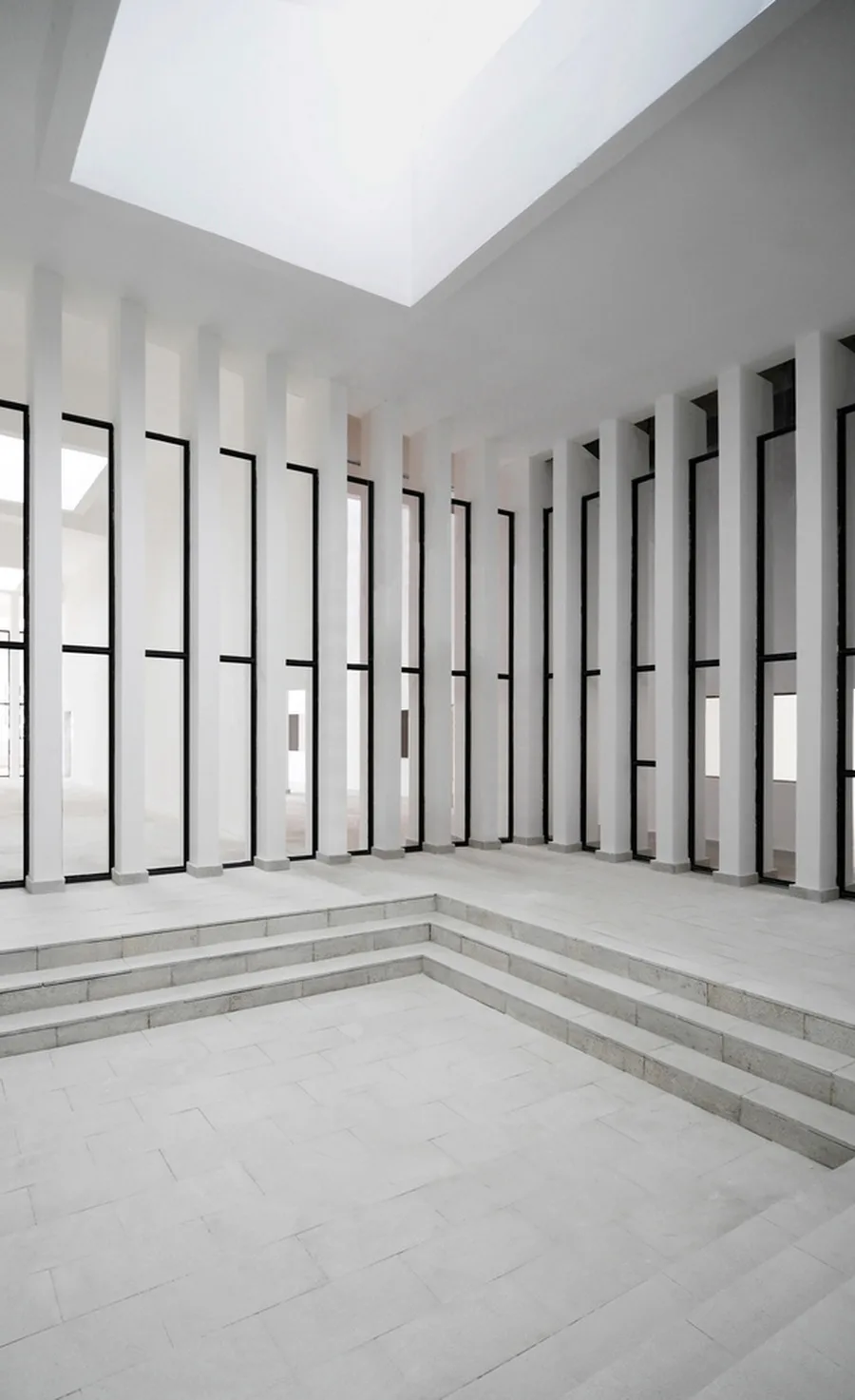 BIM建筑|黔南山地消防与应急救援训练中心 / 西线工作室