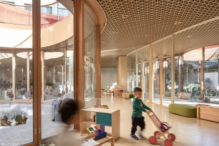 BIM建筑| MAD新作：北京乐成四合院幼儿园，将老北京“捧在手心”
