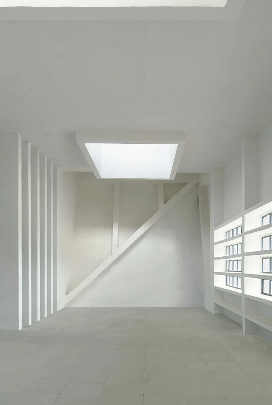 BIM建筑|黔南山地消防与应急救援训练中心 / 西线工作室
