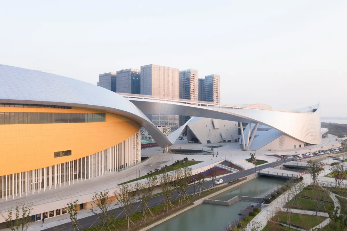 BIM建筑|苏州湾大剧院：太湖之畔的“飘带” / 克里斯蒂安·德·包赞巴克
