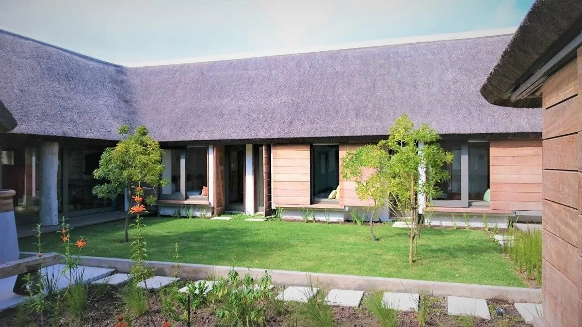 BIM建筑|南非乡村度假屋，乡土粗野主义 / Bert Pepler Architects