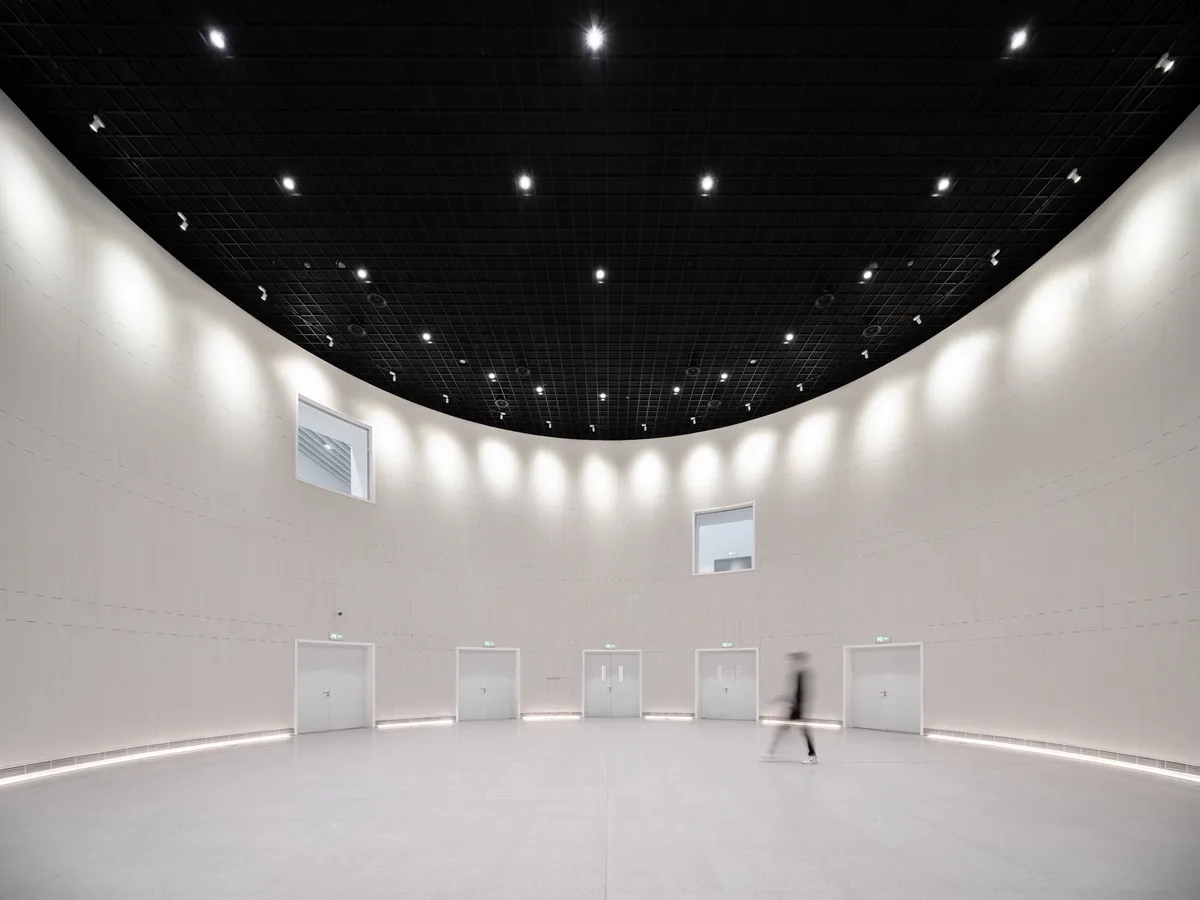 BIM建筑|苏州湾大剧院：太湖之畔的“飘带” / 克里斯蒂安·德·包赞巴克