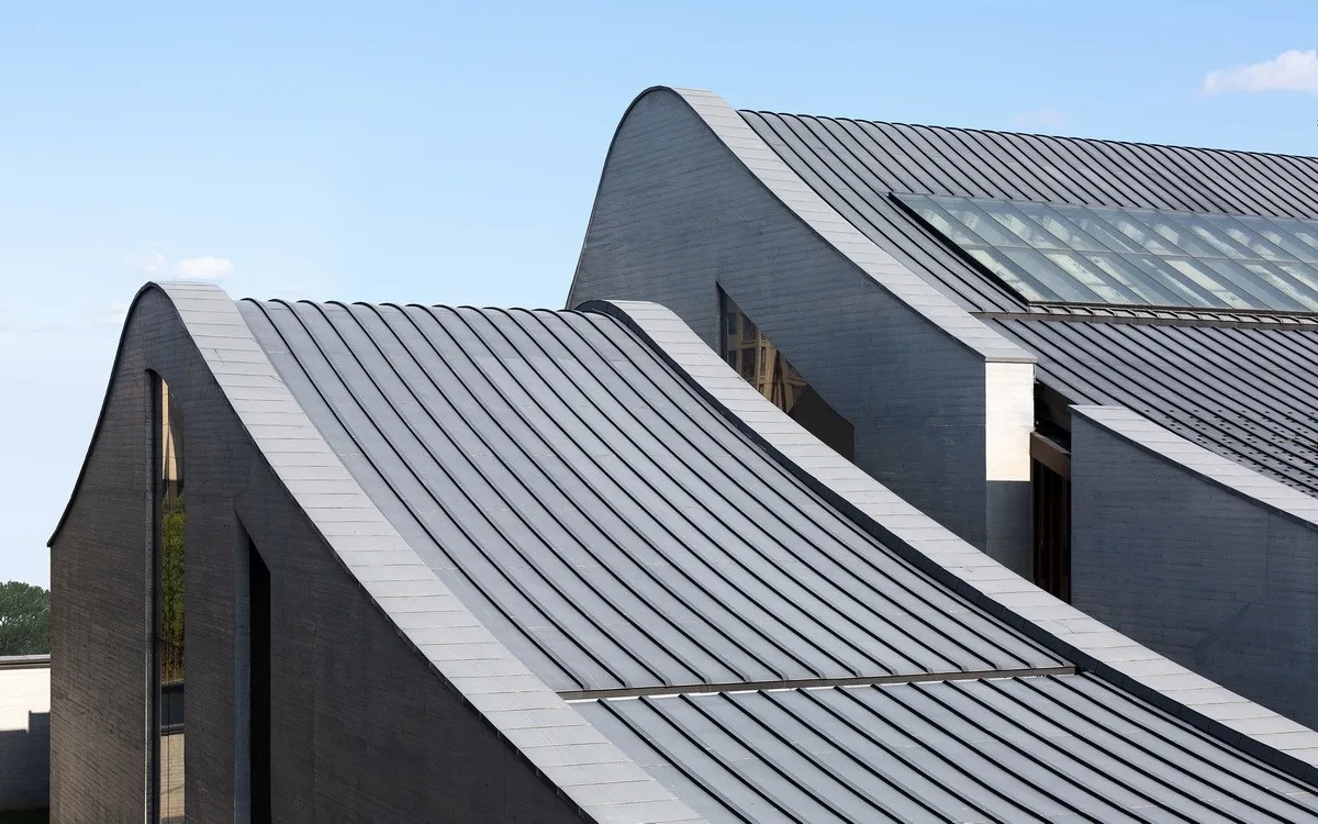 BIM建筑|融素——一座现代寺庙的初现 / 墨泰建筑