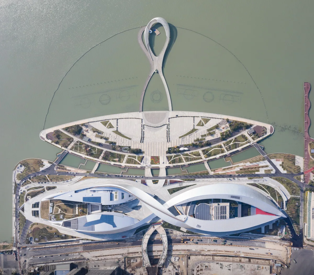 BIM建筑|苏州湾大剧院：太湖之畔的“飘带” / 克里斯蒂安·德·包赞巴克