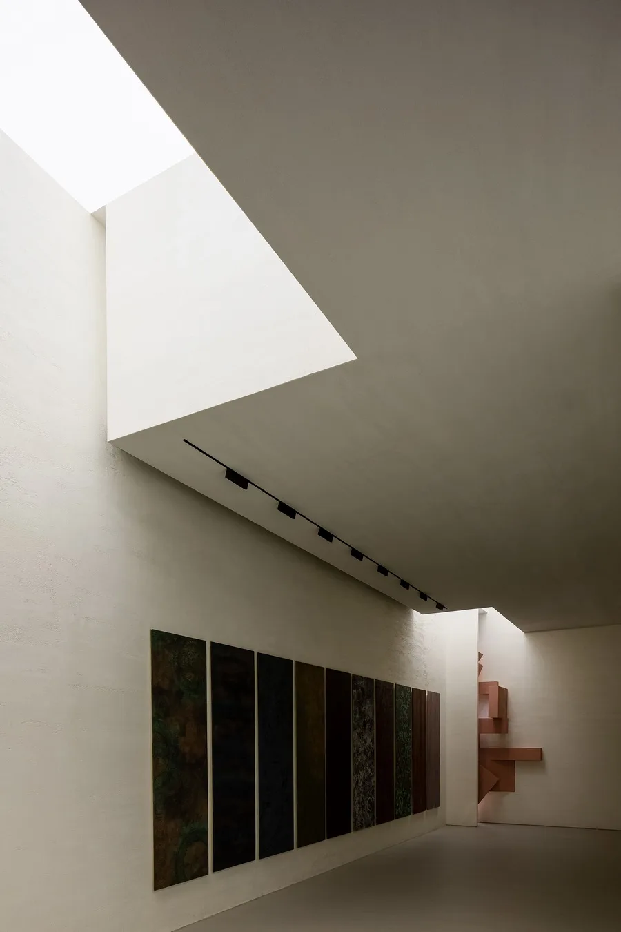 BIM建筑|ANBONG HOME 艺术涂料展厅 / 艾克建筑设计
