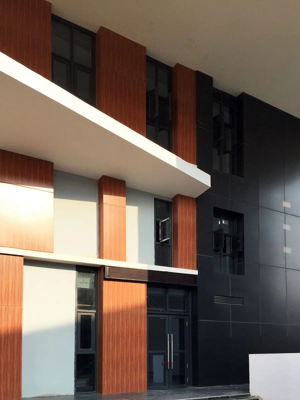 BIM建筑|广西贺州市.平桂档案馆——简洁至上 / 广西中盛建筑设计有限公司