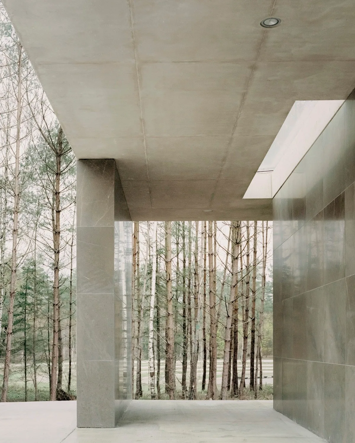 BIM建筑|荷兰受害者纪念堂“卢嫩馆”，消隐而平和 / KAAN Architecten