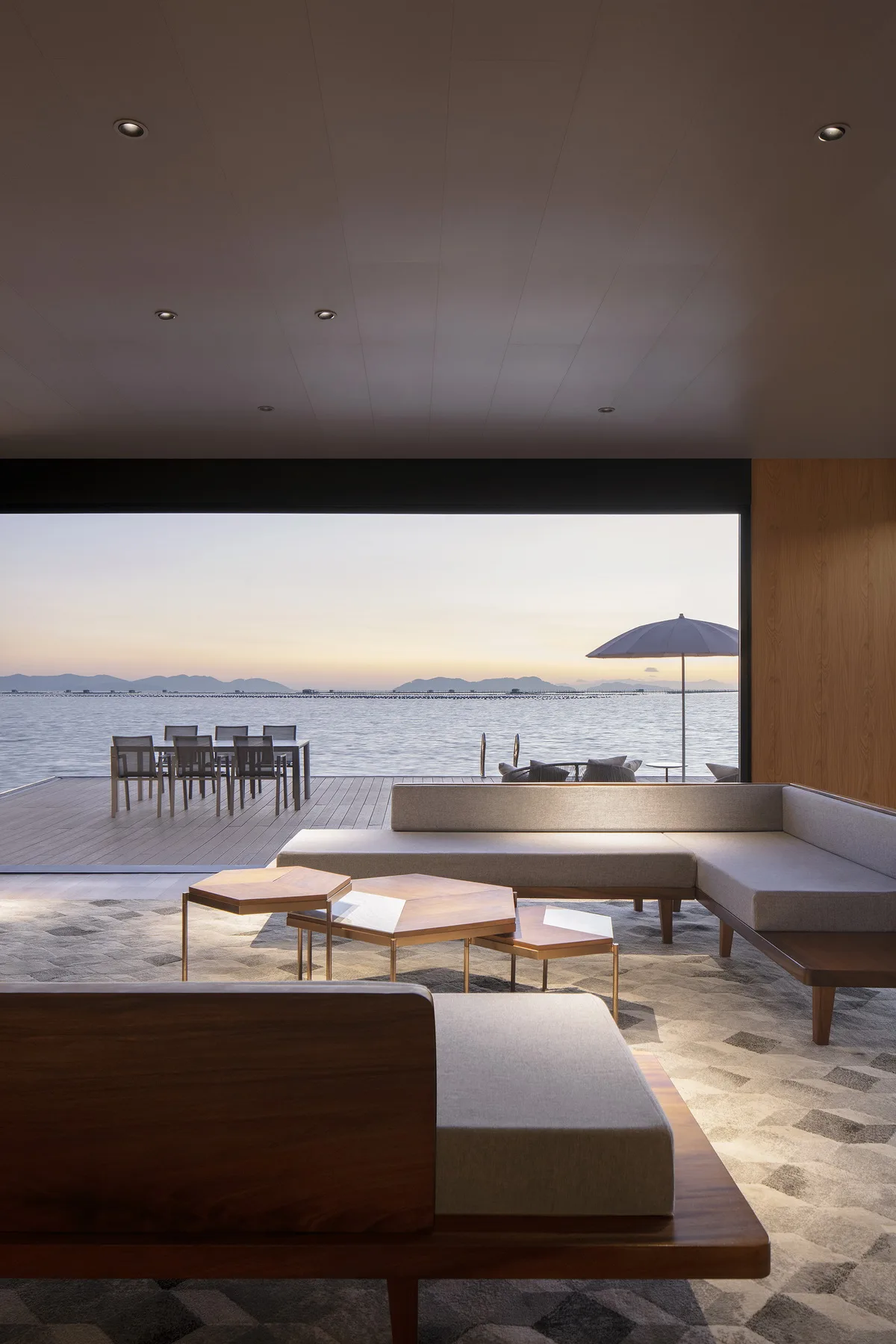 BIM建筑|Hi Sea 漂浮酒店 / 平衡空间设计