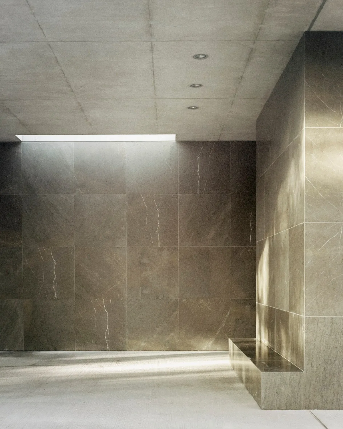 BIM建筑|荷兰受害者纪念堂“卢嫩馆”，消隐而平和 / KAAN Architecten