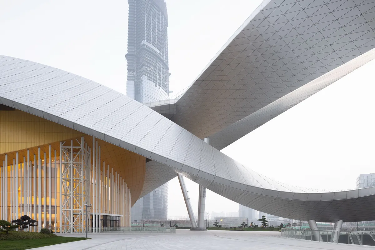 BIM建筑|苏州湾大剧院：太湖之畔的“飘带” / 克里斯蒂安·德·包赞巴克