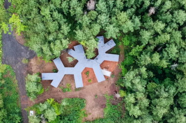 BIM建筑|北海道森林小屋，延伸的“触角” / Florian Busch Architects-BIM建筑网