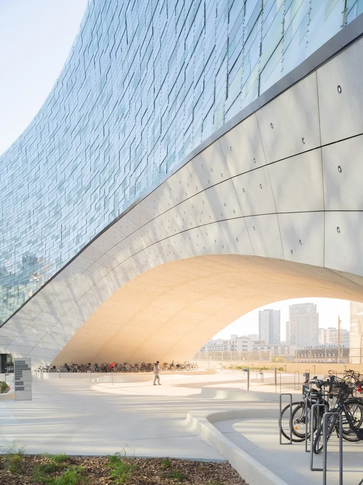 BIM建筑|挪威事务所Snøhetta将雪一般的建筑搬到了巴黎 | 世界报巴黎总部