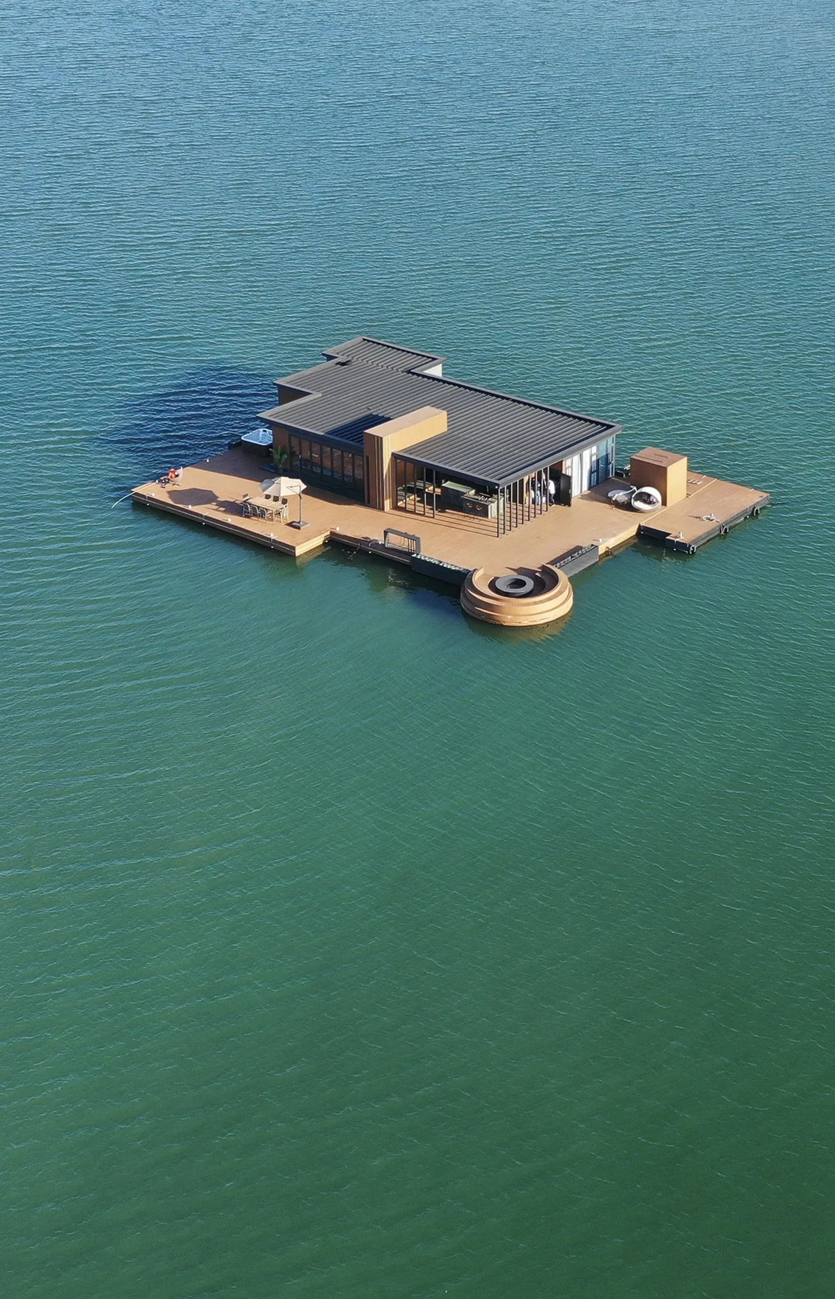 BIM建筑|Hi Sea 漂浮酒店 / 平衡空间设计