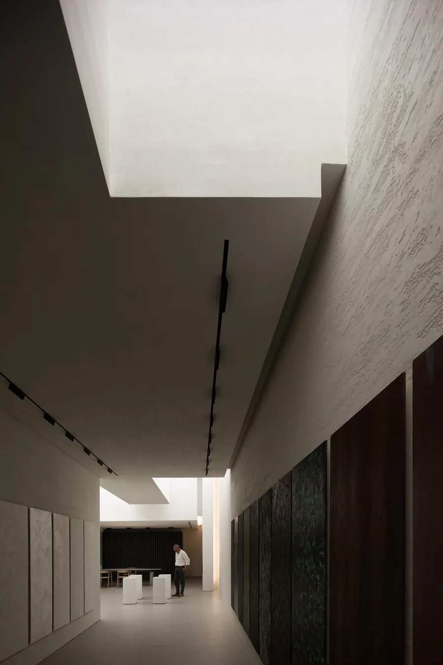 BIM建筑|ANBONG HOME 艺术涂料展厅 / 艾克建筑设计