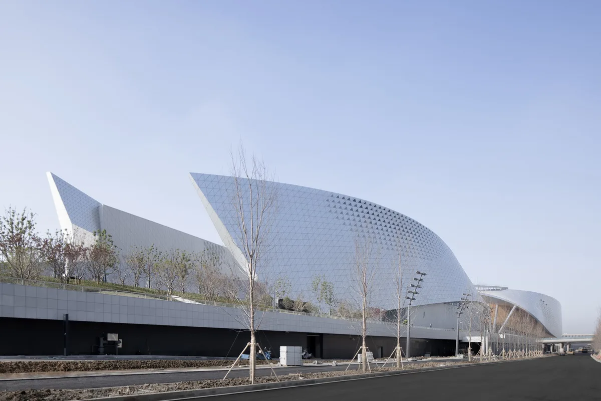 BIM建筑|苏州湾大剧院：太湖之畔的“飘带” / 克里斯蒂安·德·包赞巴克