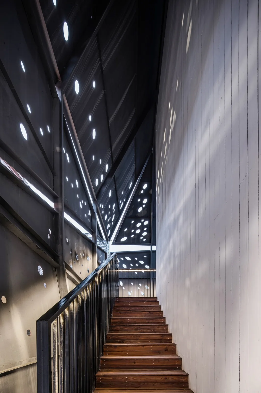 BIM建筑|古腾堡星汉书店：场景空间的营造 / 未韬建筑