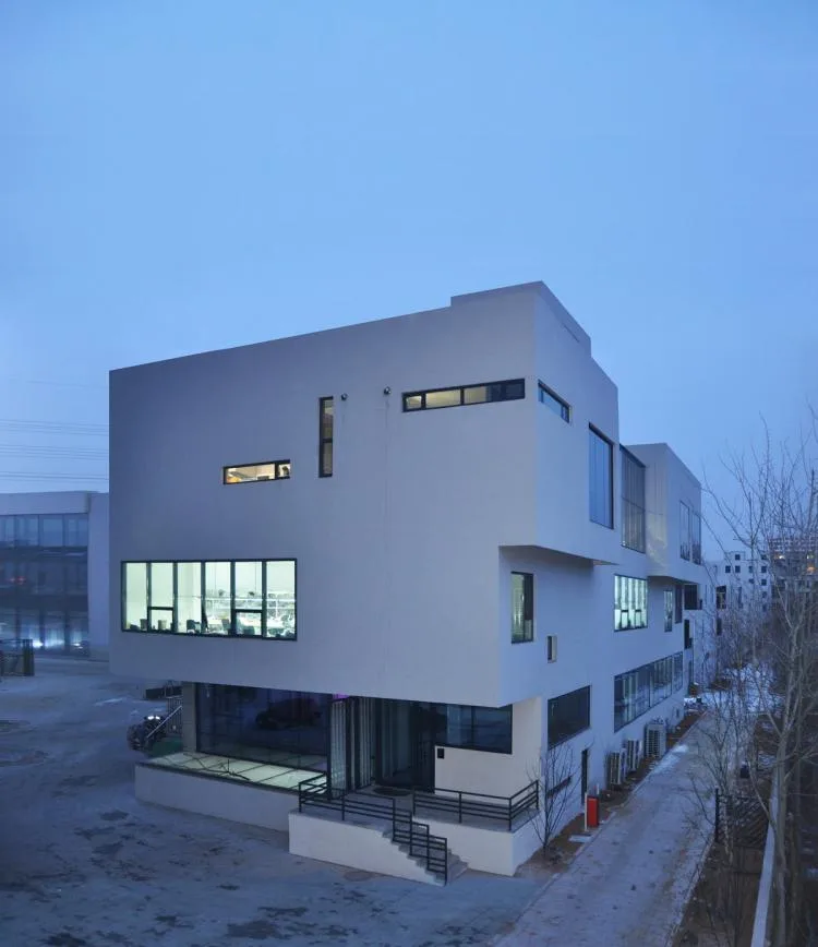 BIM建筑|夹缝中自然生长：中国.葫芦岛德邻堂产业楼设计实践 / DJ+建筑设计事务所