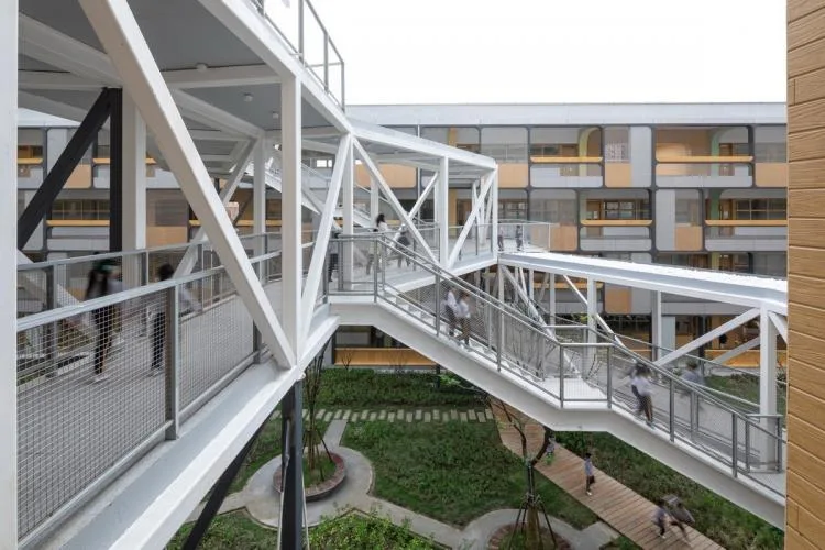 BIM建筑|秩序的启迪——上海市高安路第一小学华展校区 / 山水秀建筑事务所