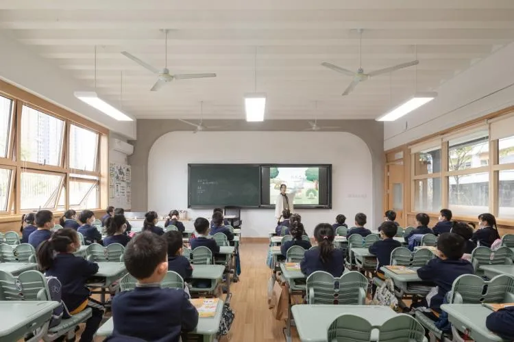 BIM建筑|秩序的启迪——上海市高安路第一小学华展校区 / 山水秀建筑事务所