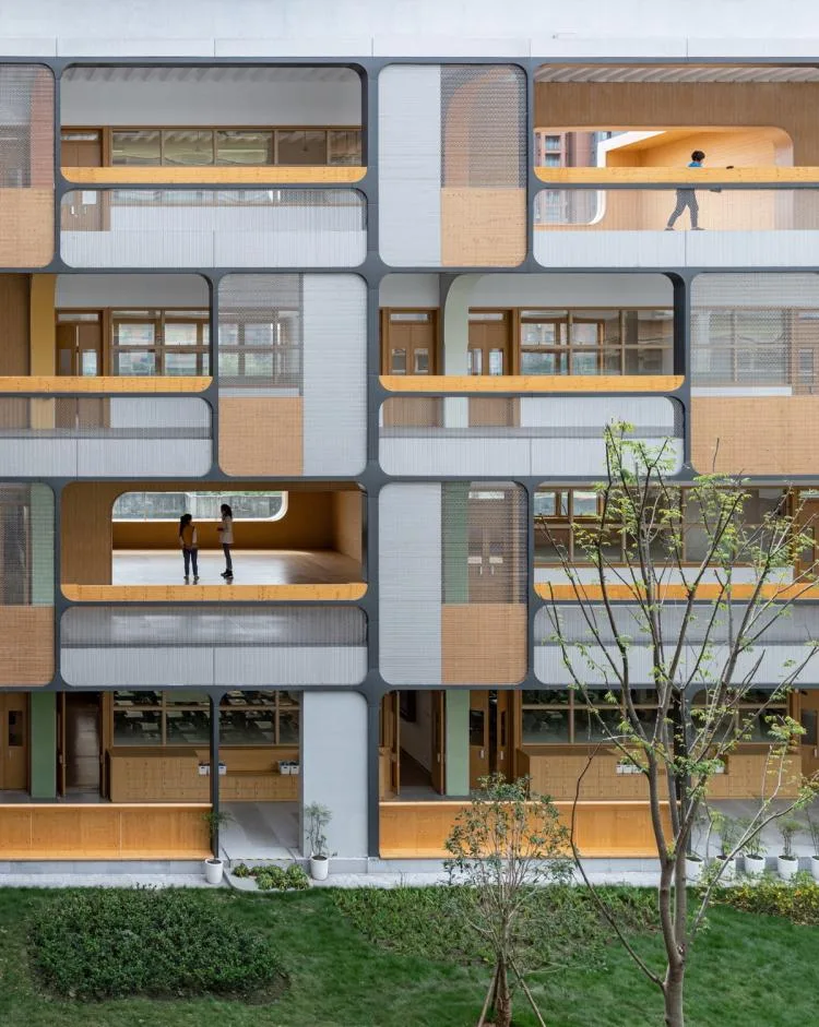 BIM建筑|秩序的启迪——上海市高安路第一小学华展校区 / 山水秀建筑事务所