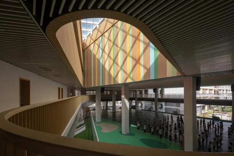 BIM建筑|秩序的启迪——上海市高安路第一小学华展校区 / 山水秀建筑事务所