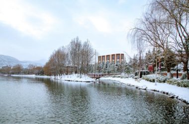 BIM建筑|喀拉卡尔藏族美食文化中心，香格里拉 / 平介设计-BIM建筑网