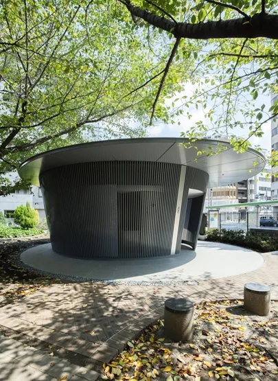 BIM建筑|安藤忠雄在东京建造樱花树环绕的公共厕所