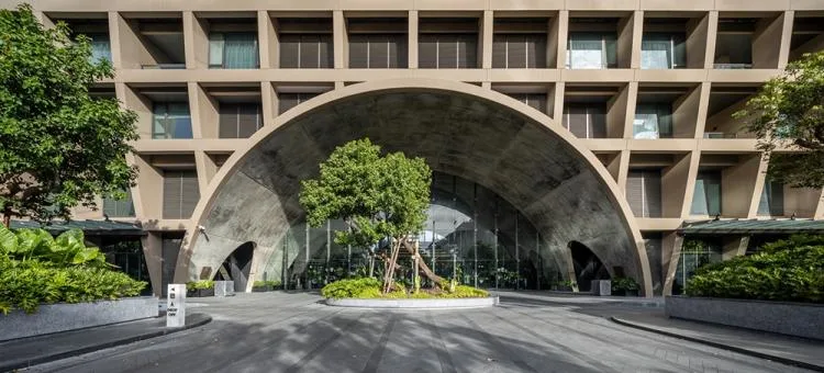 BIM建筑|辛德霍恩凯宾斯基酒店，在城市绿地中“跳舞” / Plan Architect