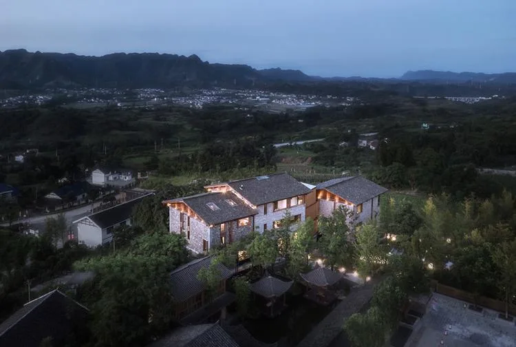 BIM建筑|马儿山村·林语山房民宿酒店，湖南，张家界 / 尌林建筑设计事务所