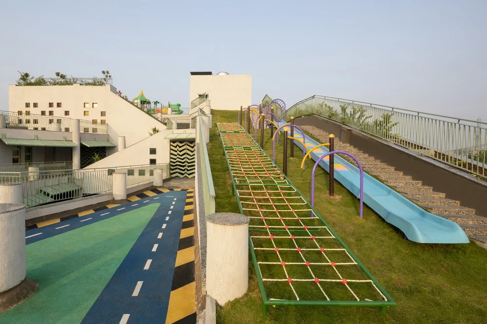 BIM建筑|灵感来源于动画片里的三角奶酪！/SferaBlu Architects
