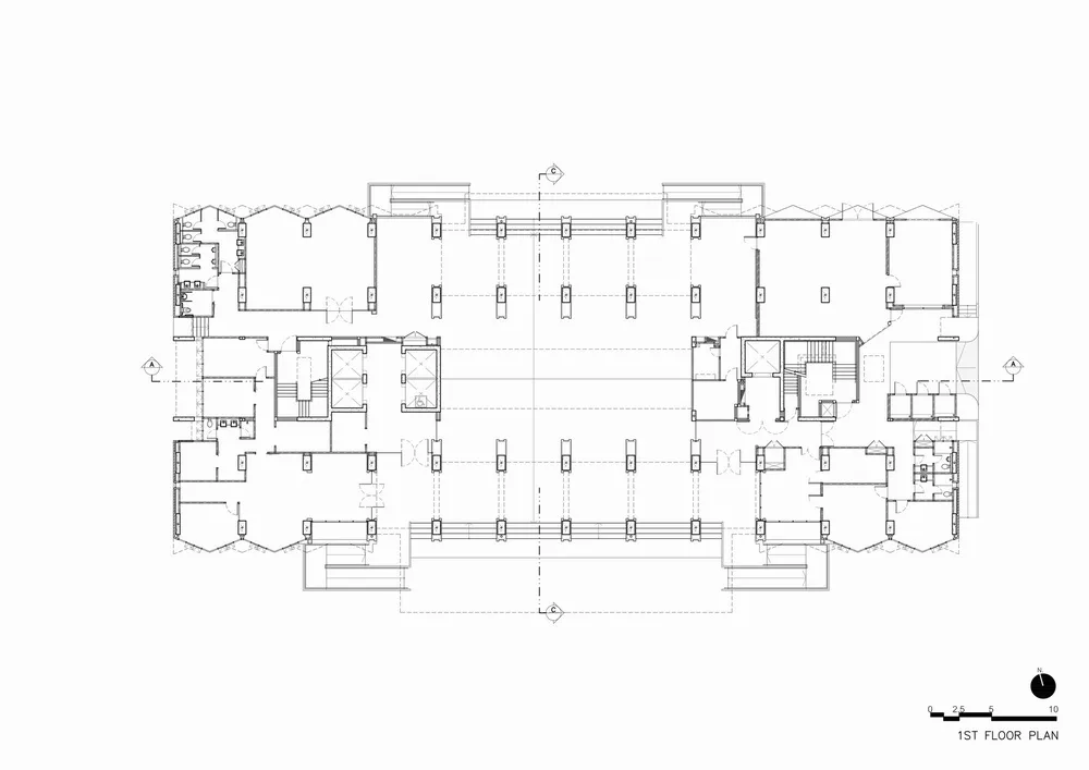 BIM建筑|白衣天使的架空中庭宿舍楼/Plan Architect