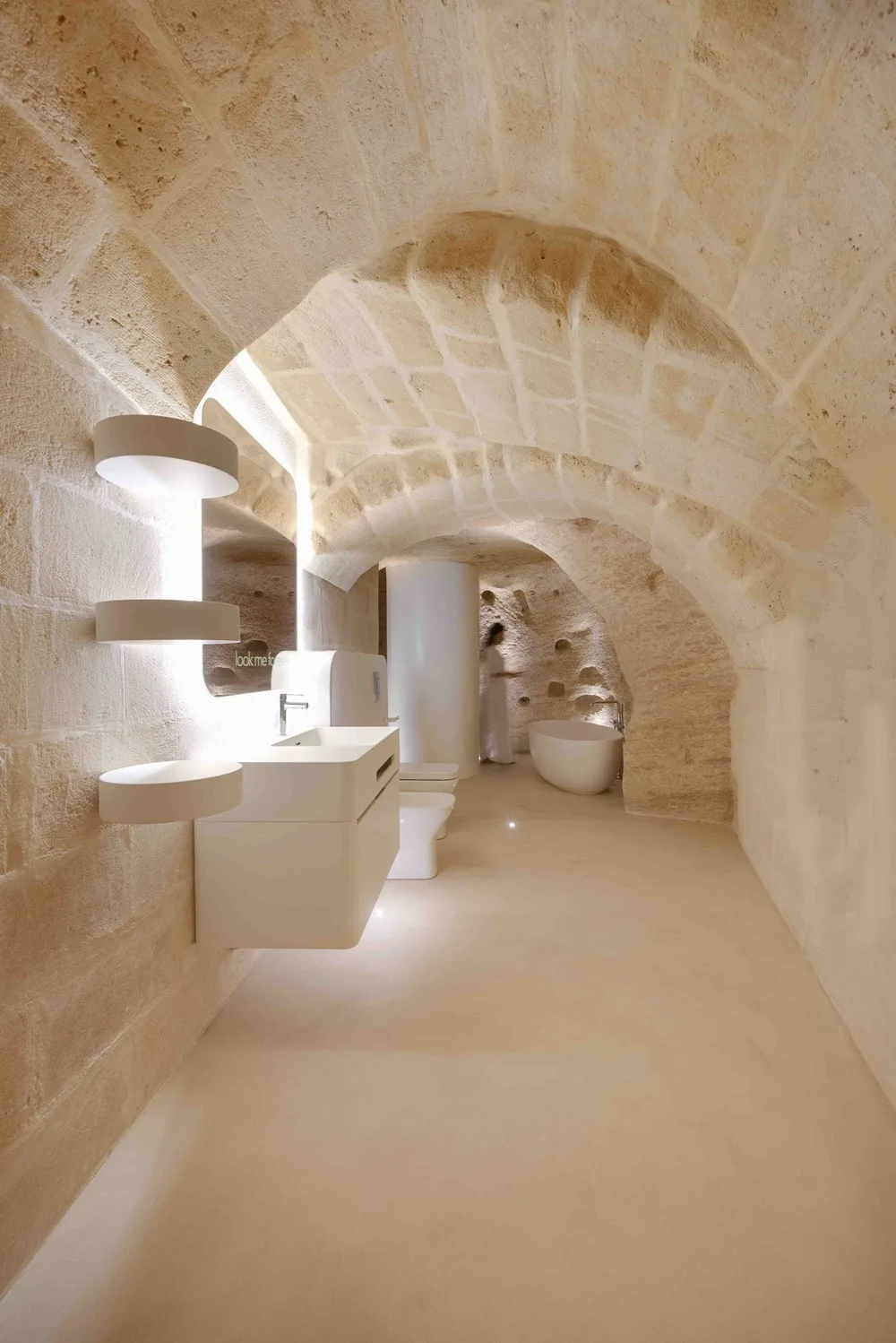 BIM建筑|Aquatio 洞穴酒店与水疗中心 / Simone Micheli