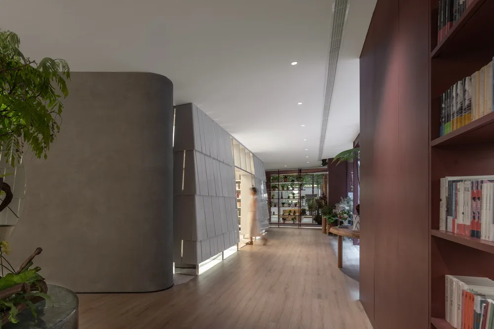 BIM建筑|将大酉山和小酉山藏于让努维尔的红色街道中/Wutopia Lab·俞挺