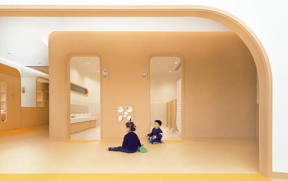BIM建筑|极具分寸感的幼儿园空间：墨伊教育中心 / TOPOS DESIGN