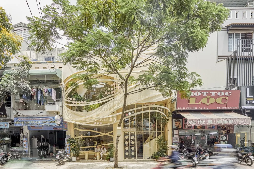 BIM建筑|越南鸟巢咖啡店/ Red5studio+Ben Decor