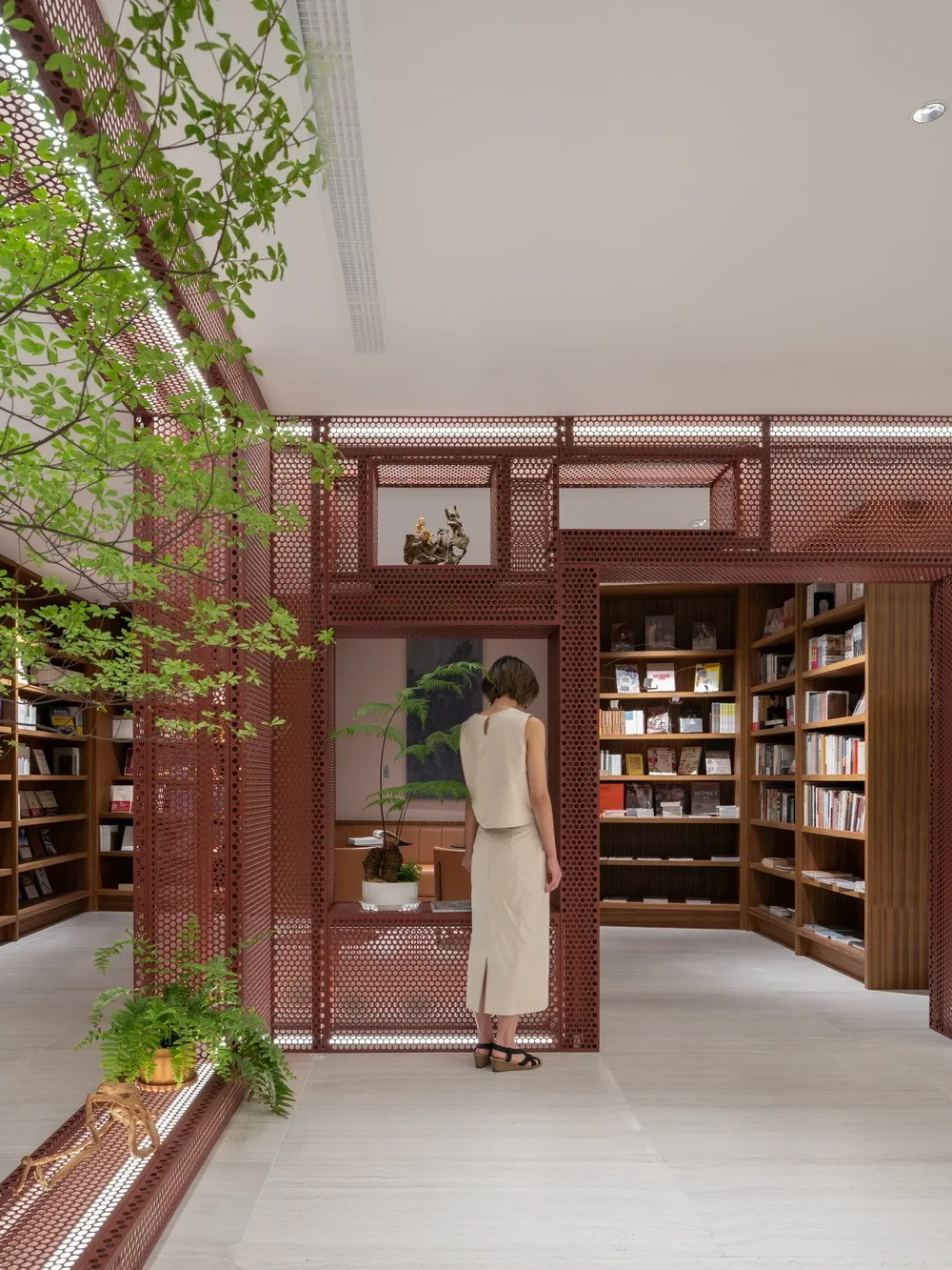 BIM建筑|将大酉山和小酉山藏于让努维尔的红色街道中/Wutopia Lab·俞挺