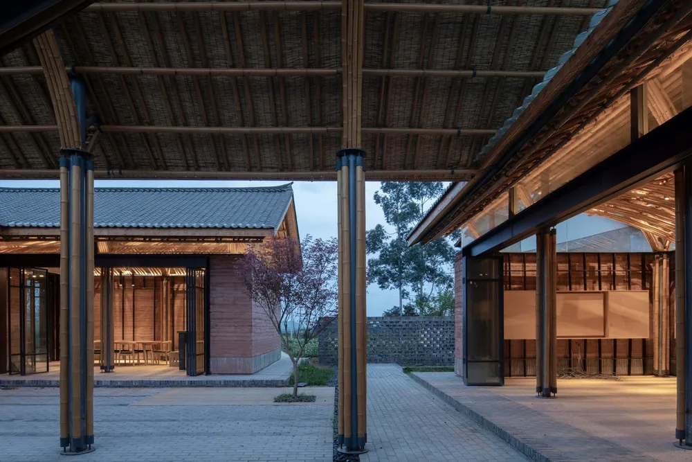BIM建筑|成都金堂圆觉寺村村民中心 / 在行建筑