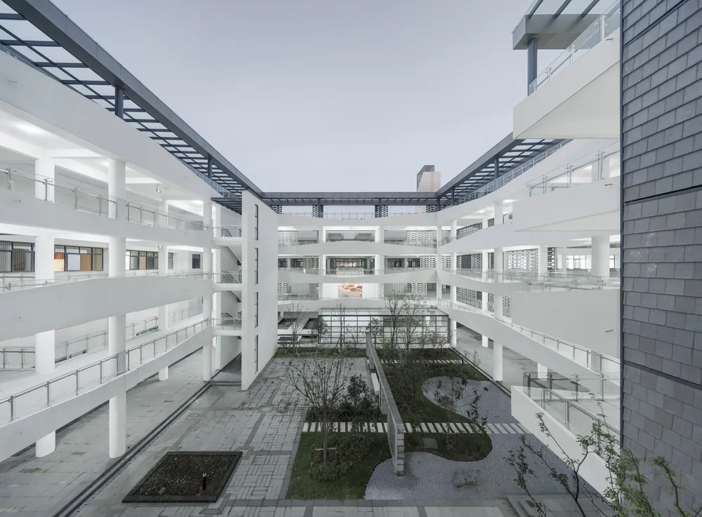 BIM建筑|重构“江南书院”：苏州高新区第四中学/中衡设计