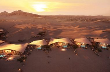 BIM建筑|福斯特在沙特的沙丘之间建酒店-BIM建筑网