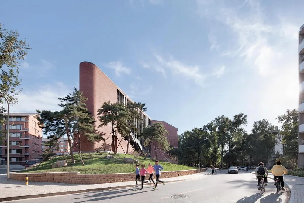 BIM建筑|清华大学南区食堂及就业指导中心 / 清华大学建筑学院素朴建筑工作室